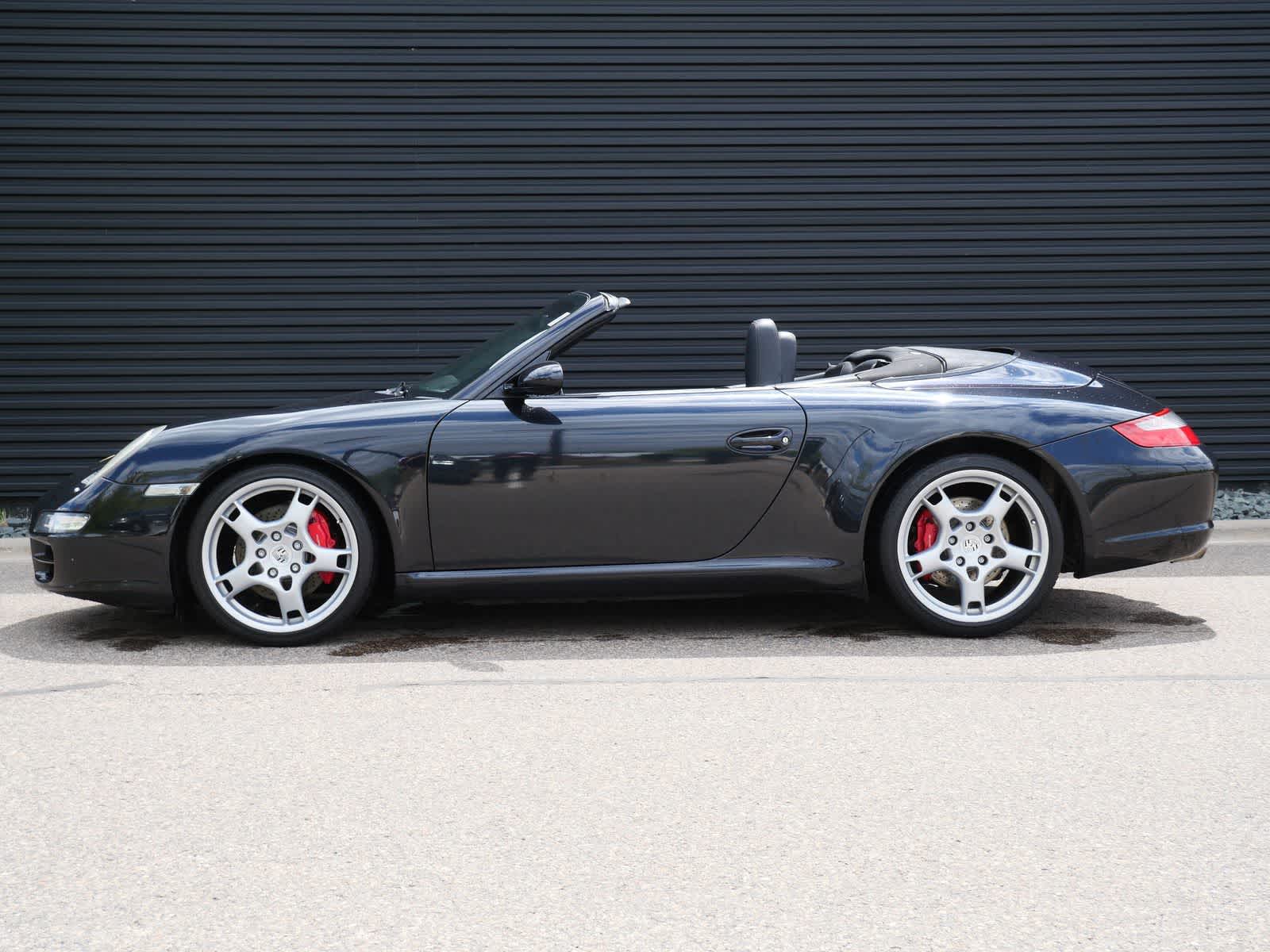Thumbnail: 2006 Porsche 911 - 2