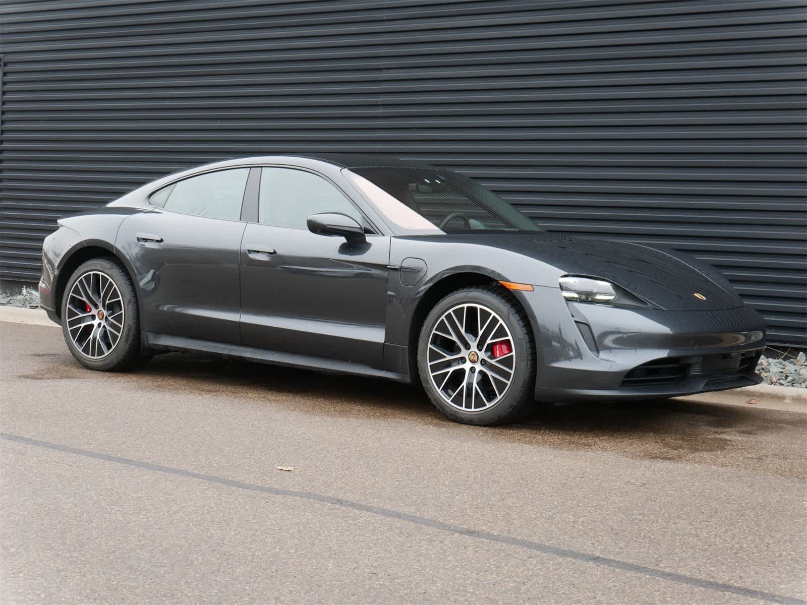 Thumbnail: 2021 Porsche Taycan - 27