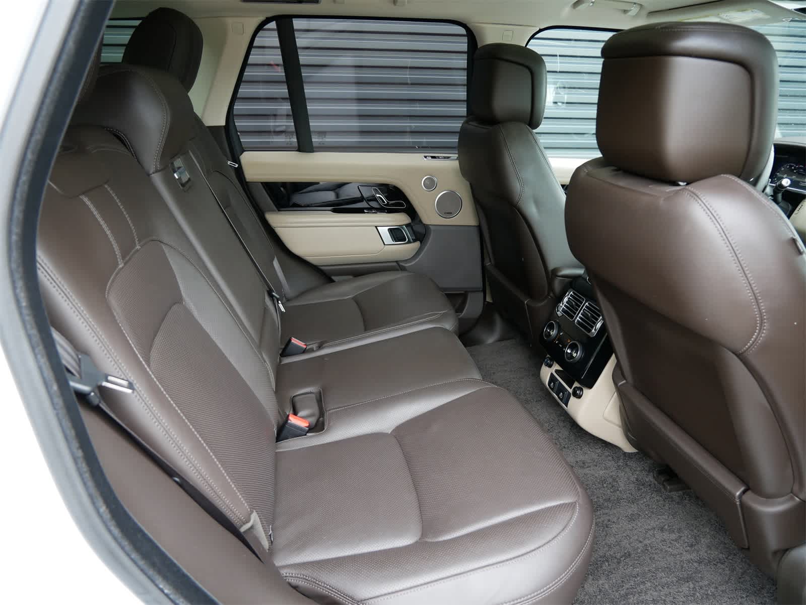 Thumbnail: 2021 Land Rover Range Rover - 30