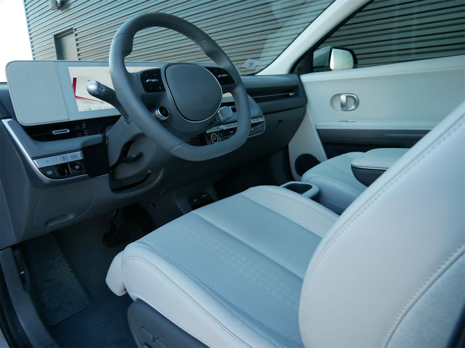 Thumbnail: 2024 Hyundai Ioniq 5 - 4