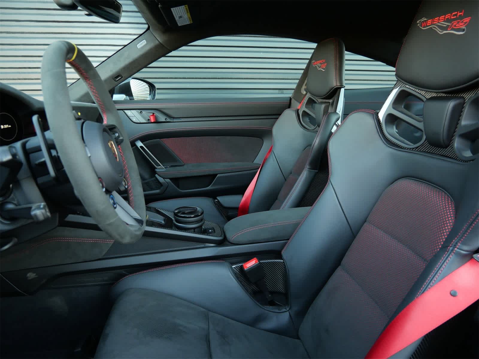 Thumbnail: 2025 Porsche 911 - 5