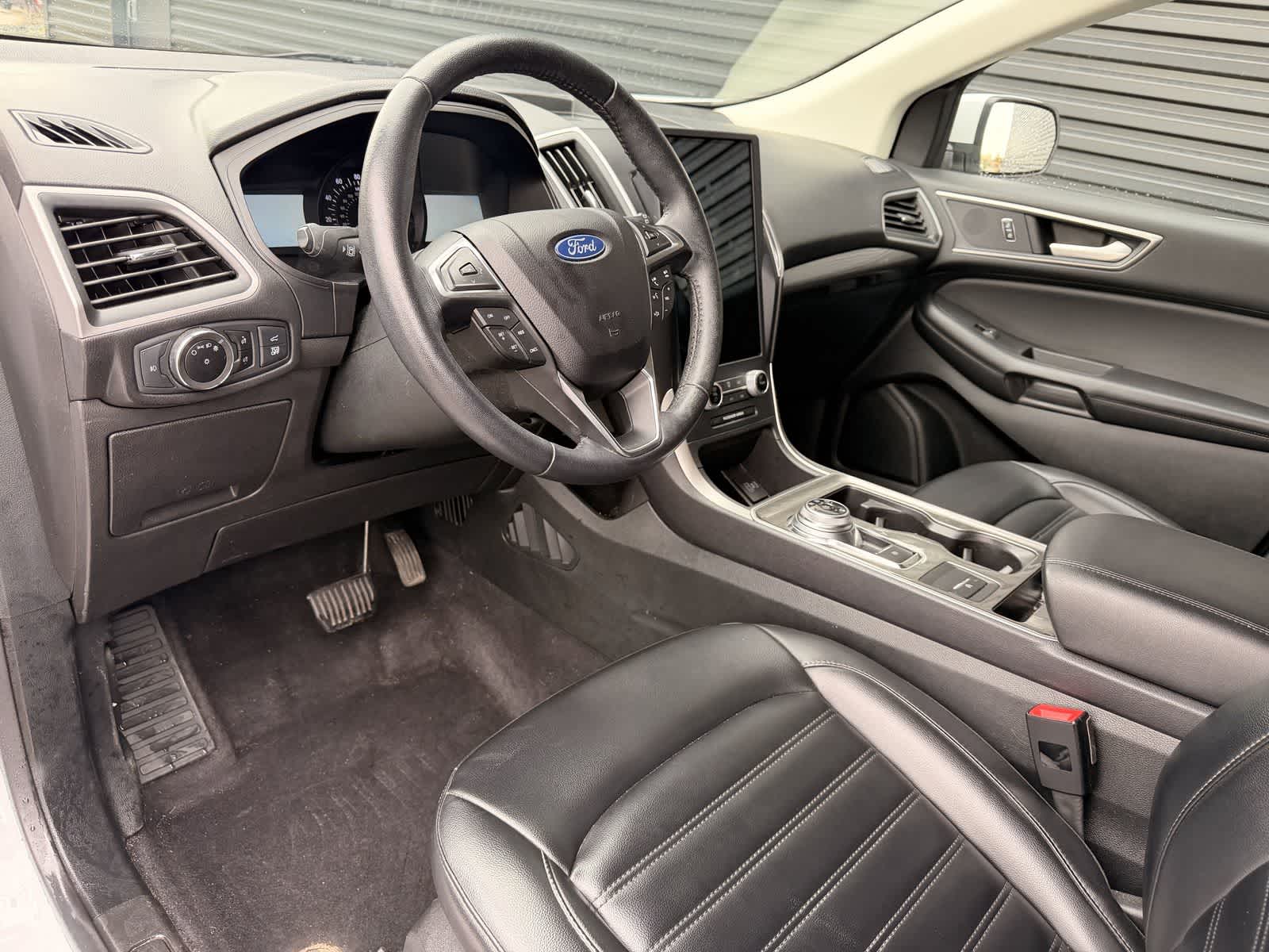 Thumbnail: 2023 Ford Edge - 4