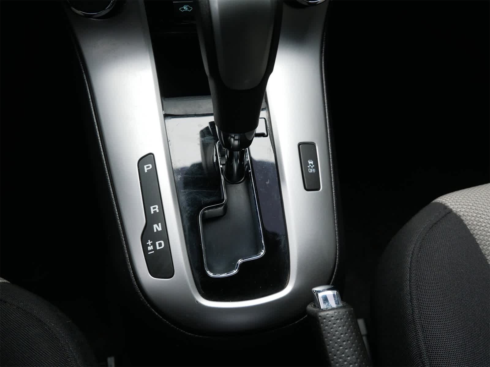 Thumbnail: 2015 Chevrolet Cruze - 16