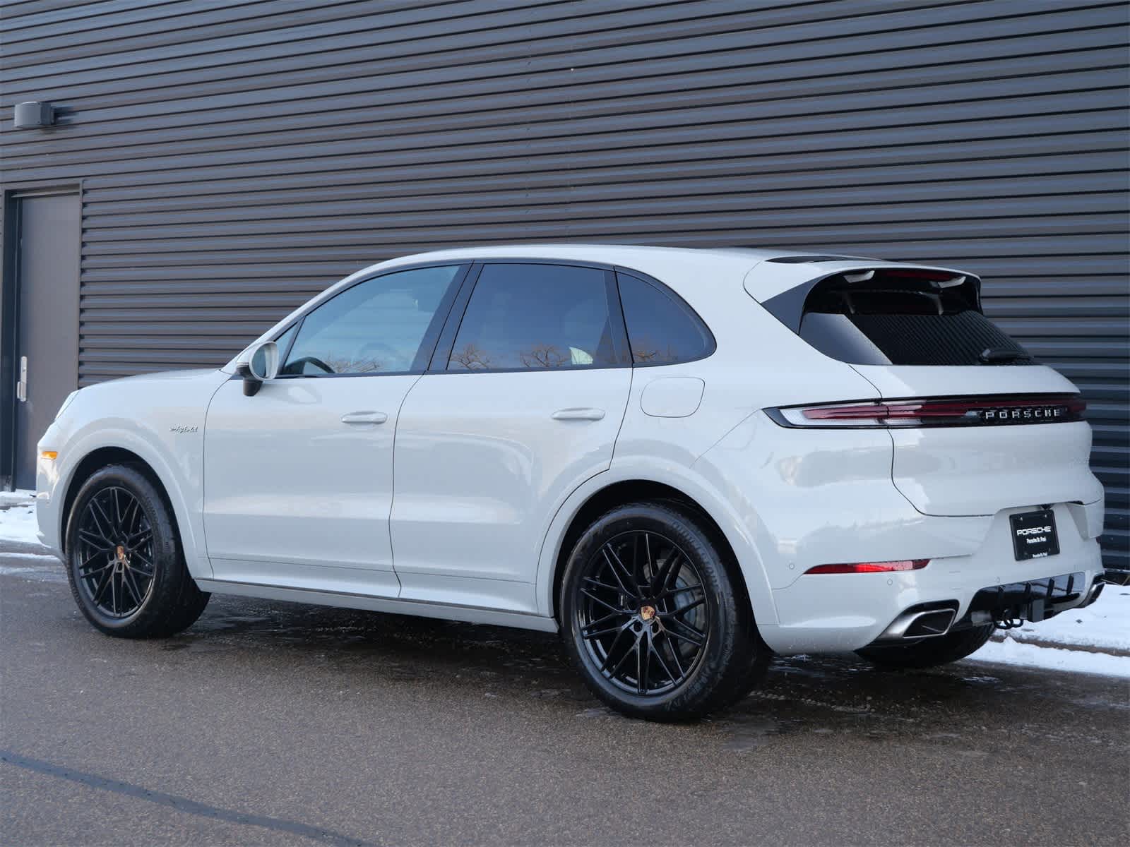 Thumbnail: 2026 Porsche Cayenne - 3