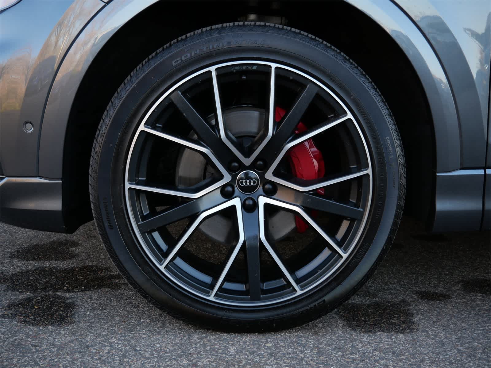 Thumbnail: 2021 Audi Q8 - 22