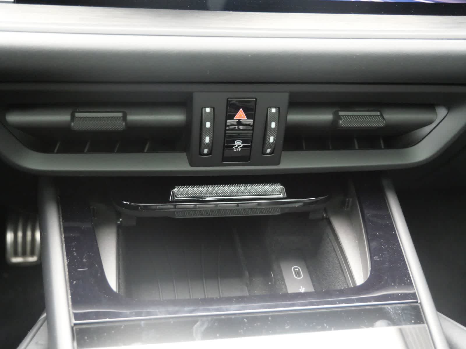 Thumbnail: 2026 Porsche Cayenne - 22