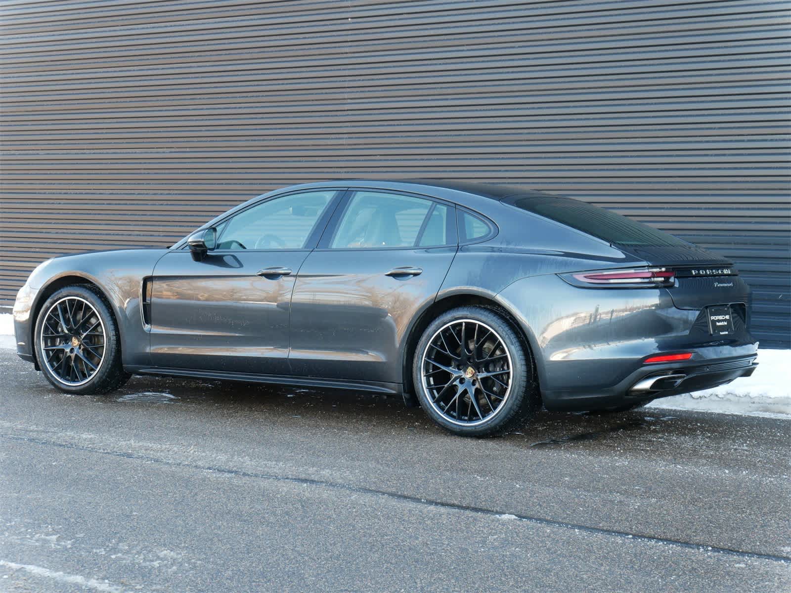 Thumbnail: 2020 Porsche Panamera - 3