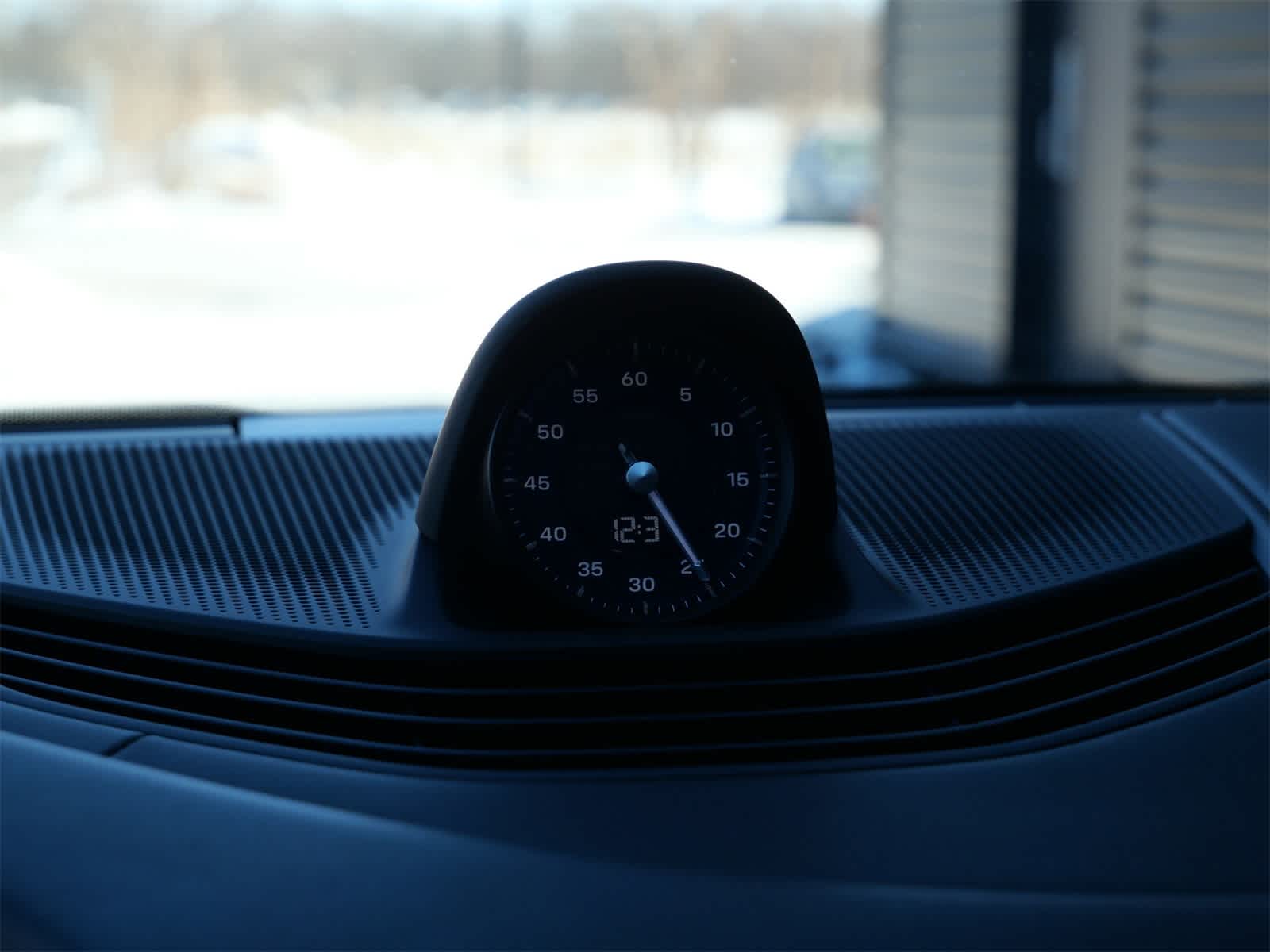 Thumbnail: 2020 Porsche Taycan - 20