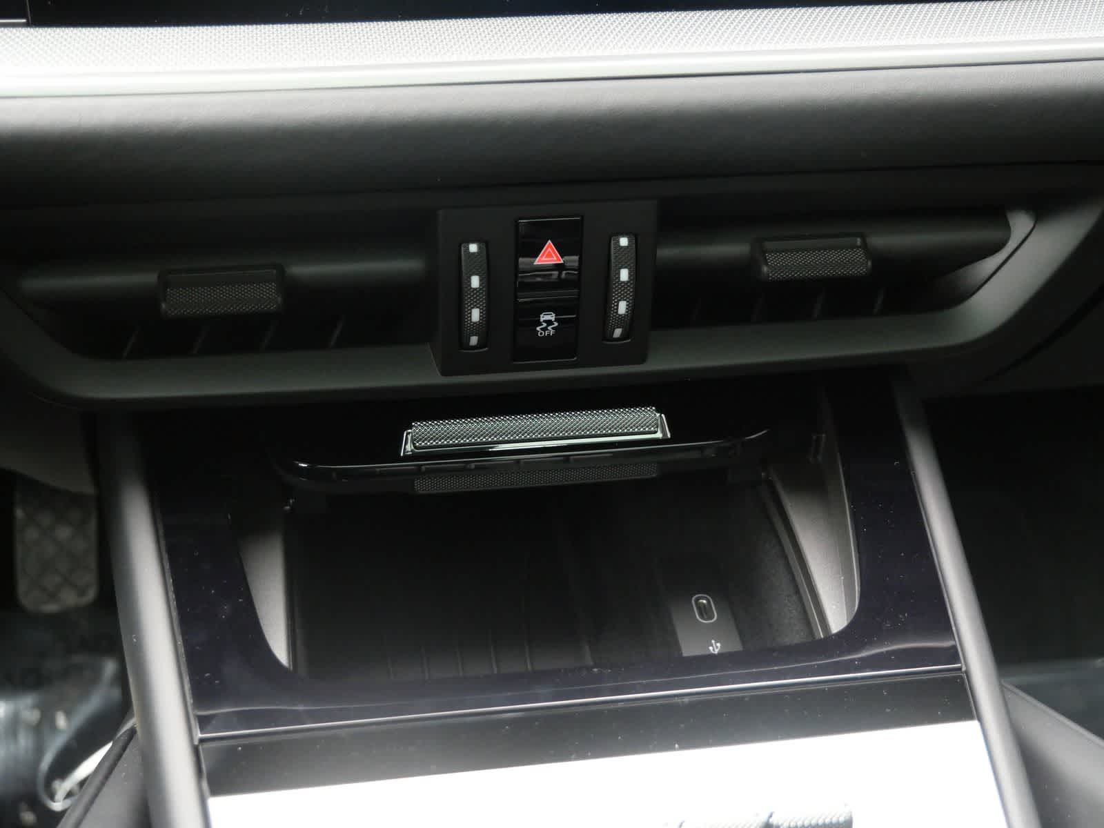 Thumbnail: 2026 Porsche Cayenne - 18