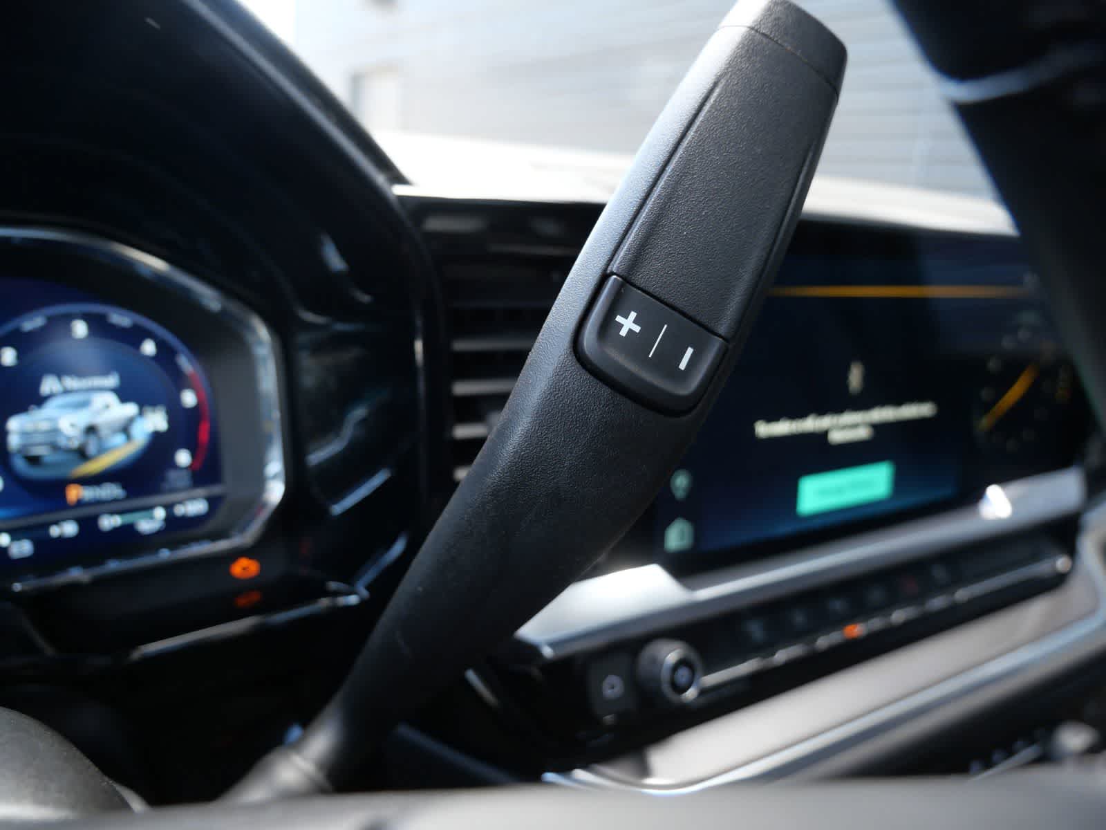 Thumbnail: 2024 Chevrolet Silverado 3500 - 18