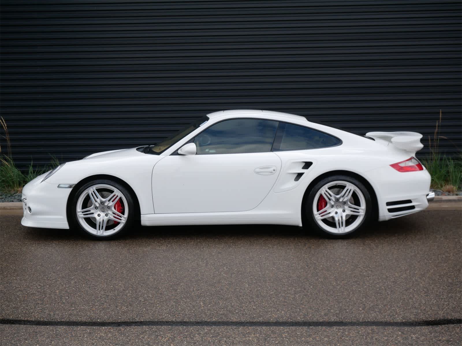 Thumbnail: 2008 Porsche 911 - 2