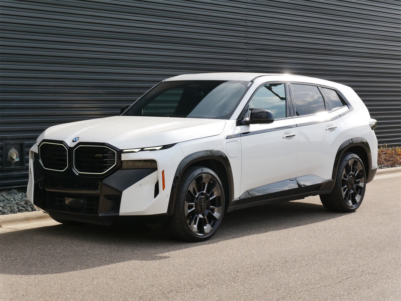 2024 BMW XM  -
                  Saint Paul, MN