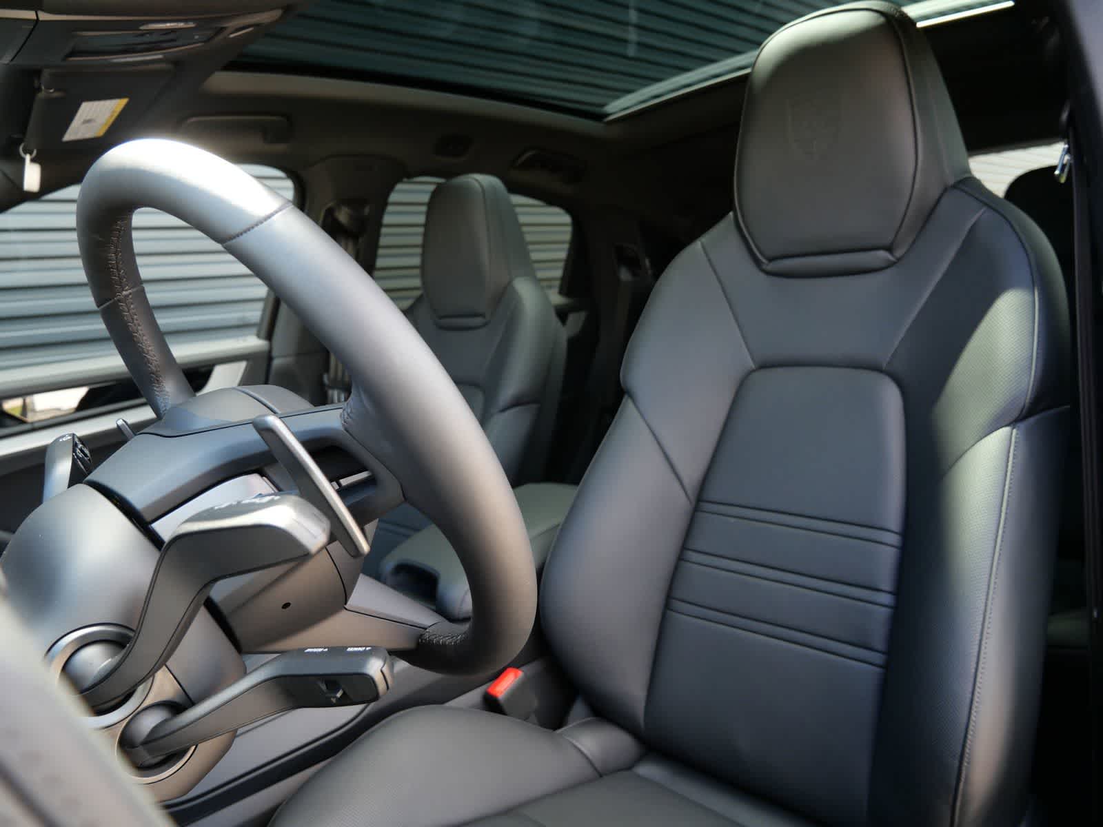 Thumbnail: 2026 Porsche Cayenne - 5
