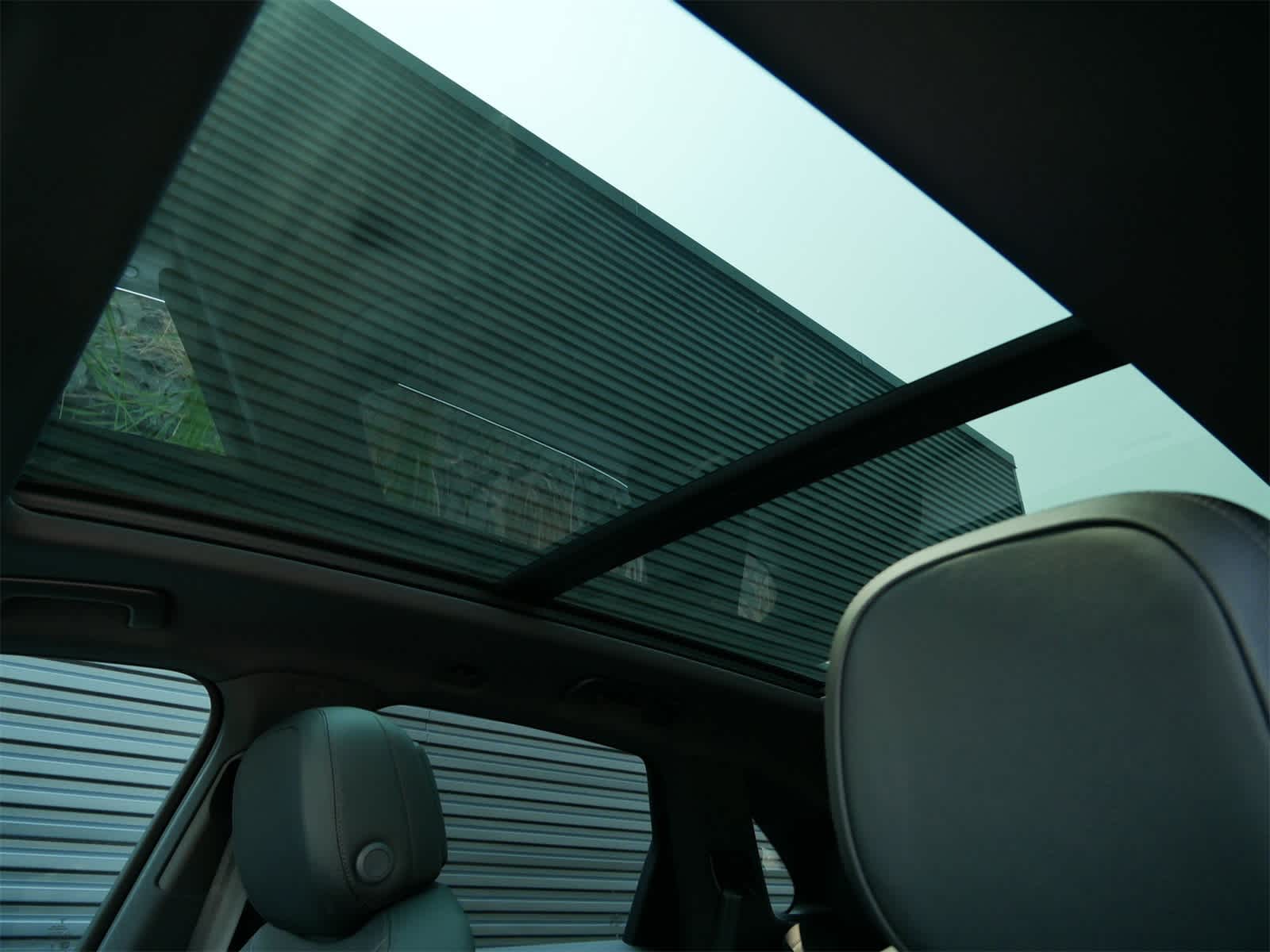 Thumbnail: 2025 Porsche Cayenne - 19
