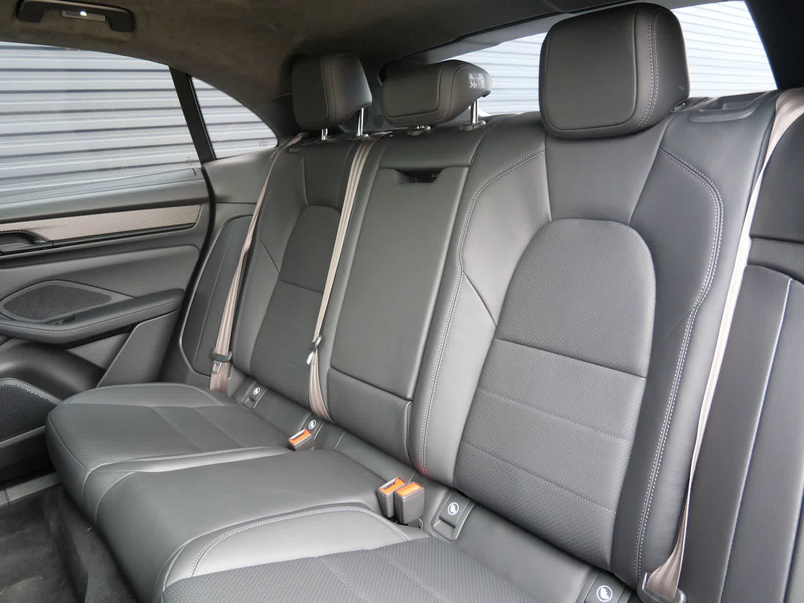 Thumbnail: 2025 Porsche Macan - 13