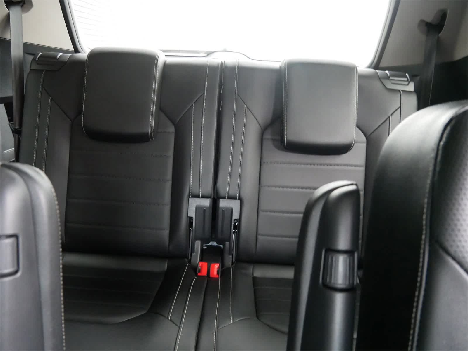 Thumbnail: 2022 Volkswagen Atlas - 13