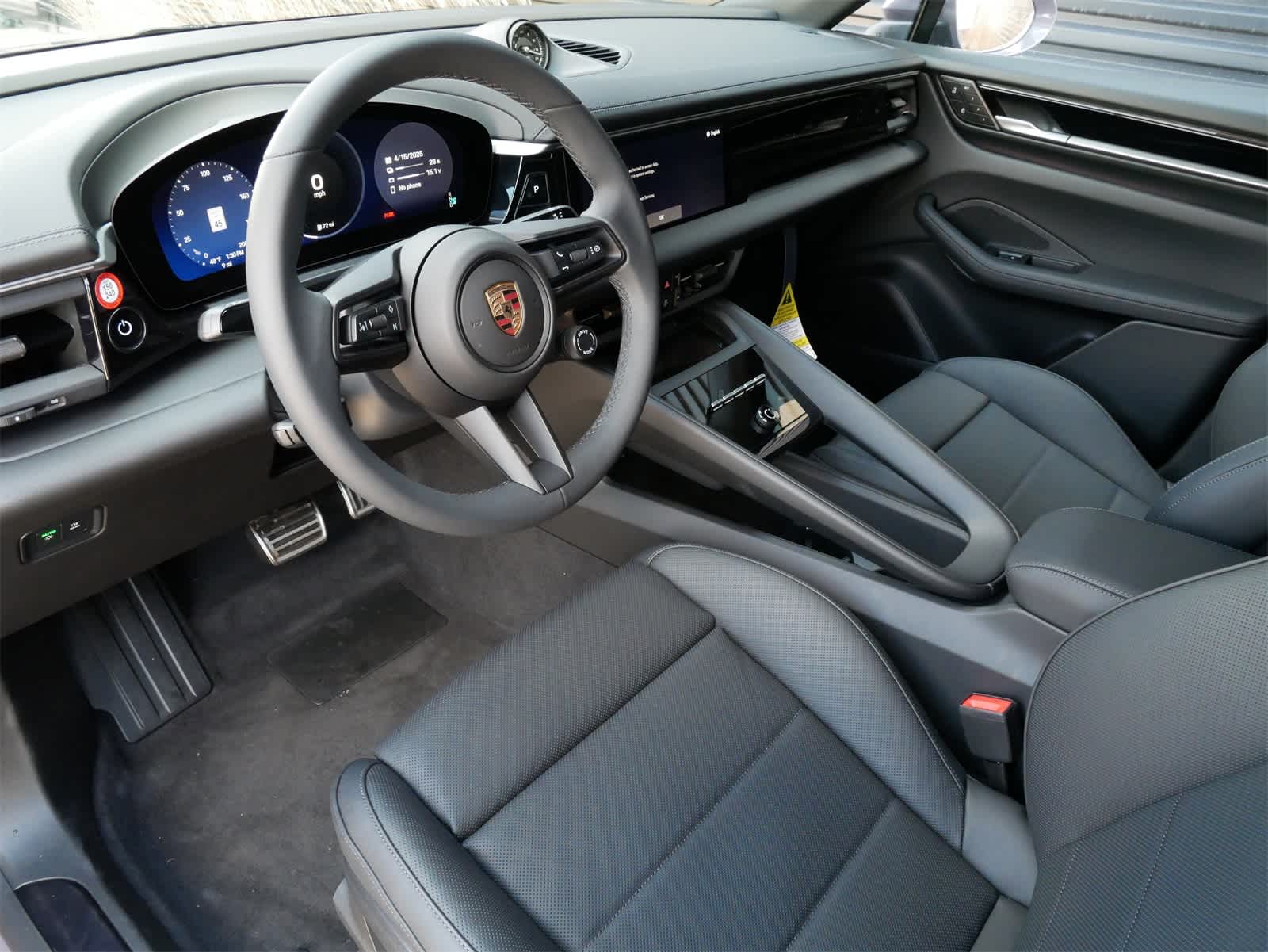 Thumbnail: 2025 Porsche Macan - 4