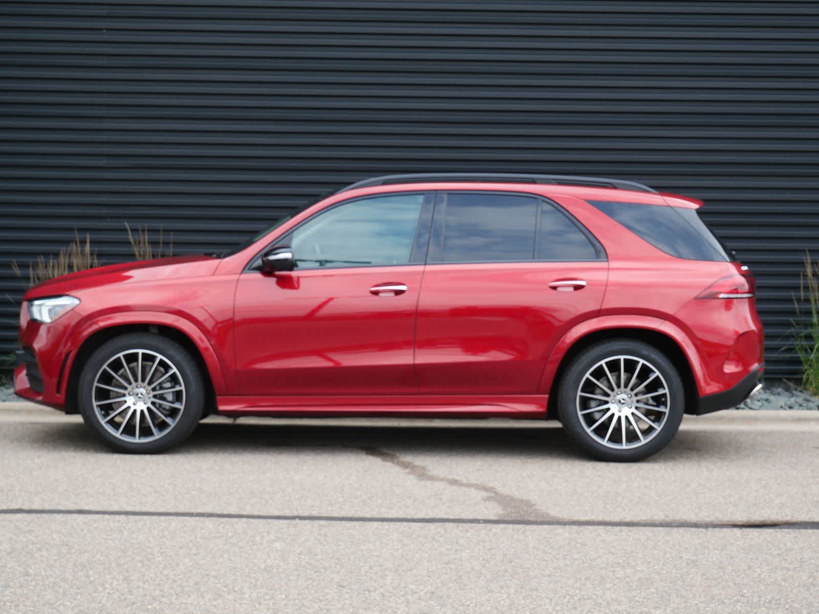 Thumbnail: 2022 Mercedes-Benz GLE - 2