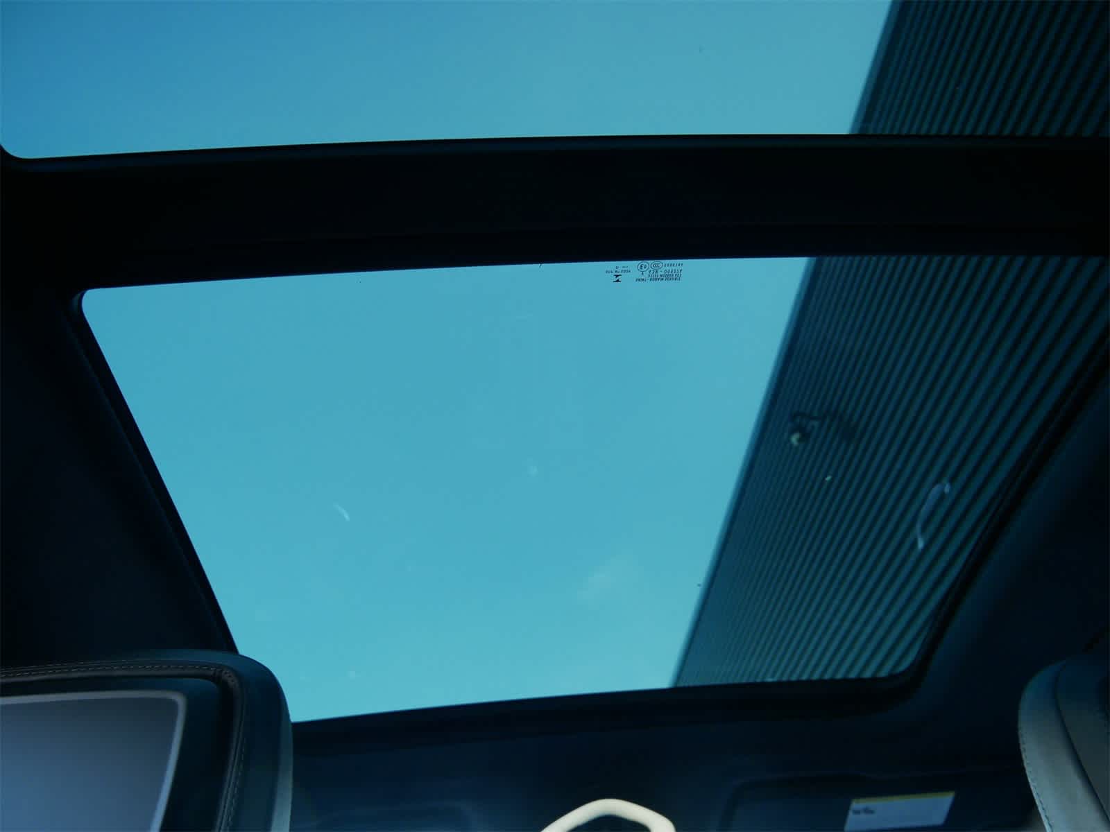 Thumbnail: 2022 Porsche Macan - 14