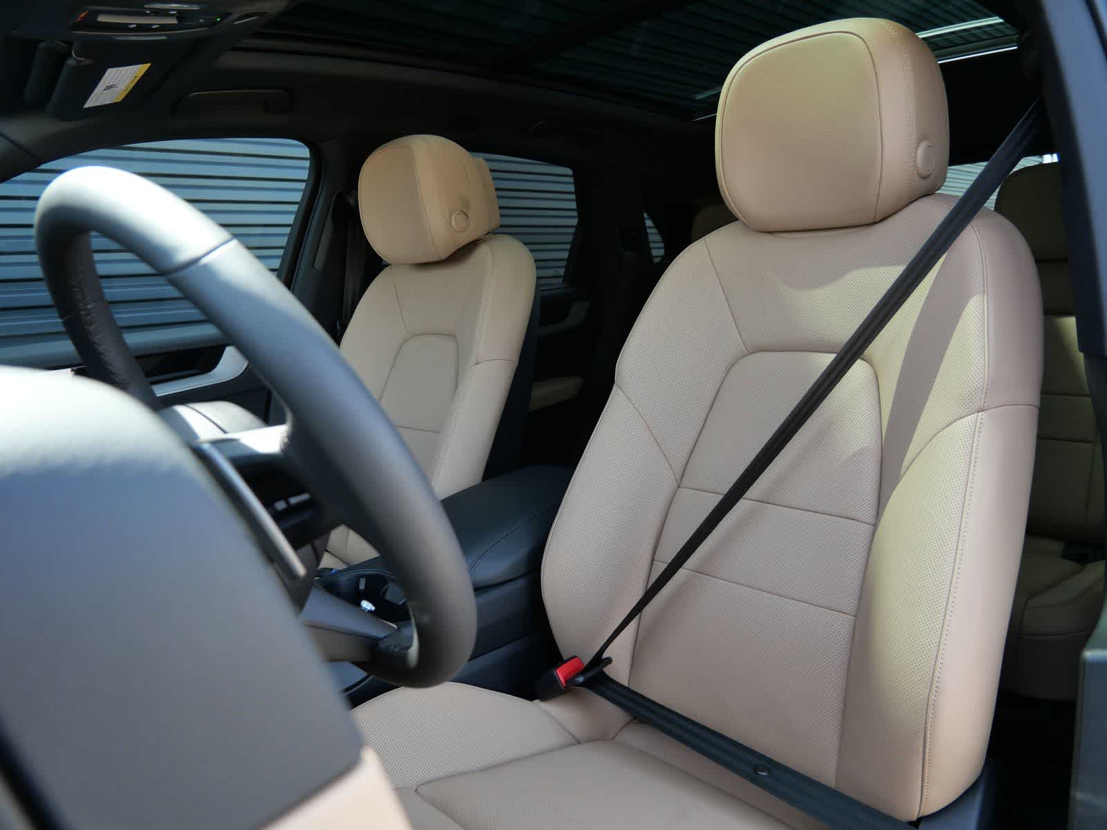 Thumbnail: 2026 Porsche Cayenne - 5