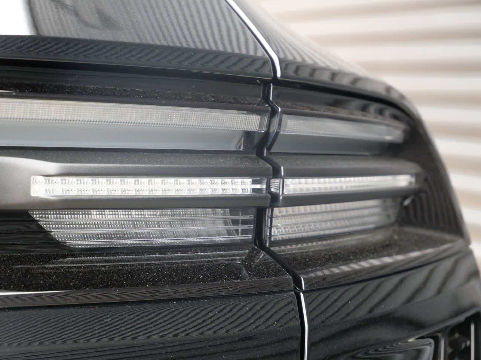 Thumbnail: 2025 Porsche Macan - 9