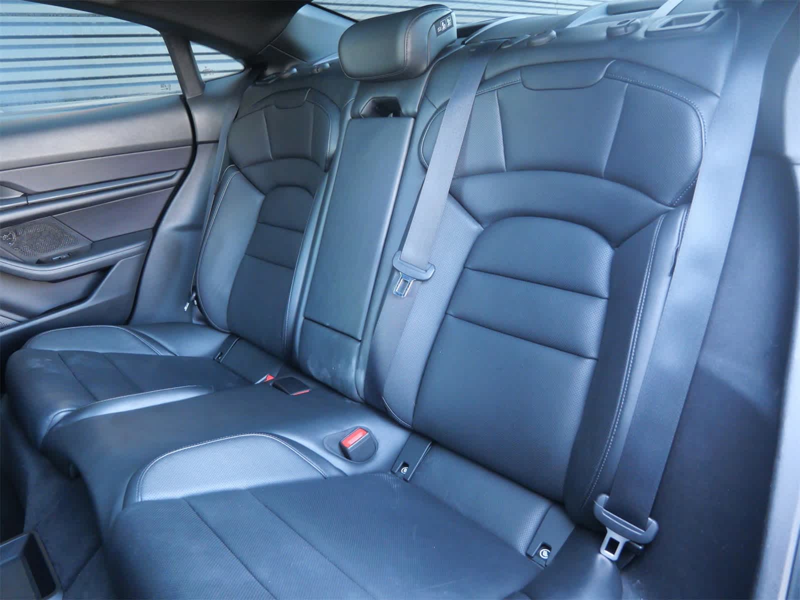 Thumbnail: 2021 Porsche Taycan - 12