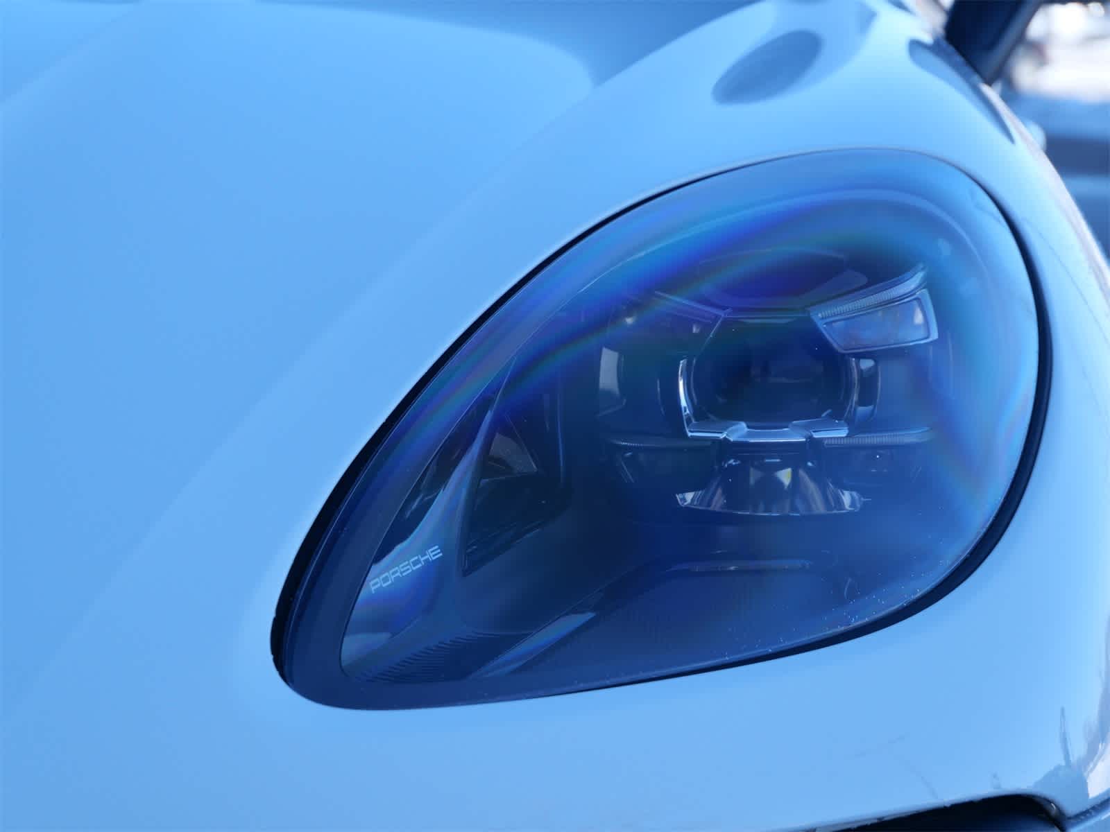 Thumbnail: 2021 Porsche Macan - 6