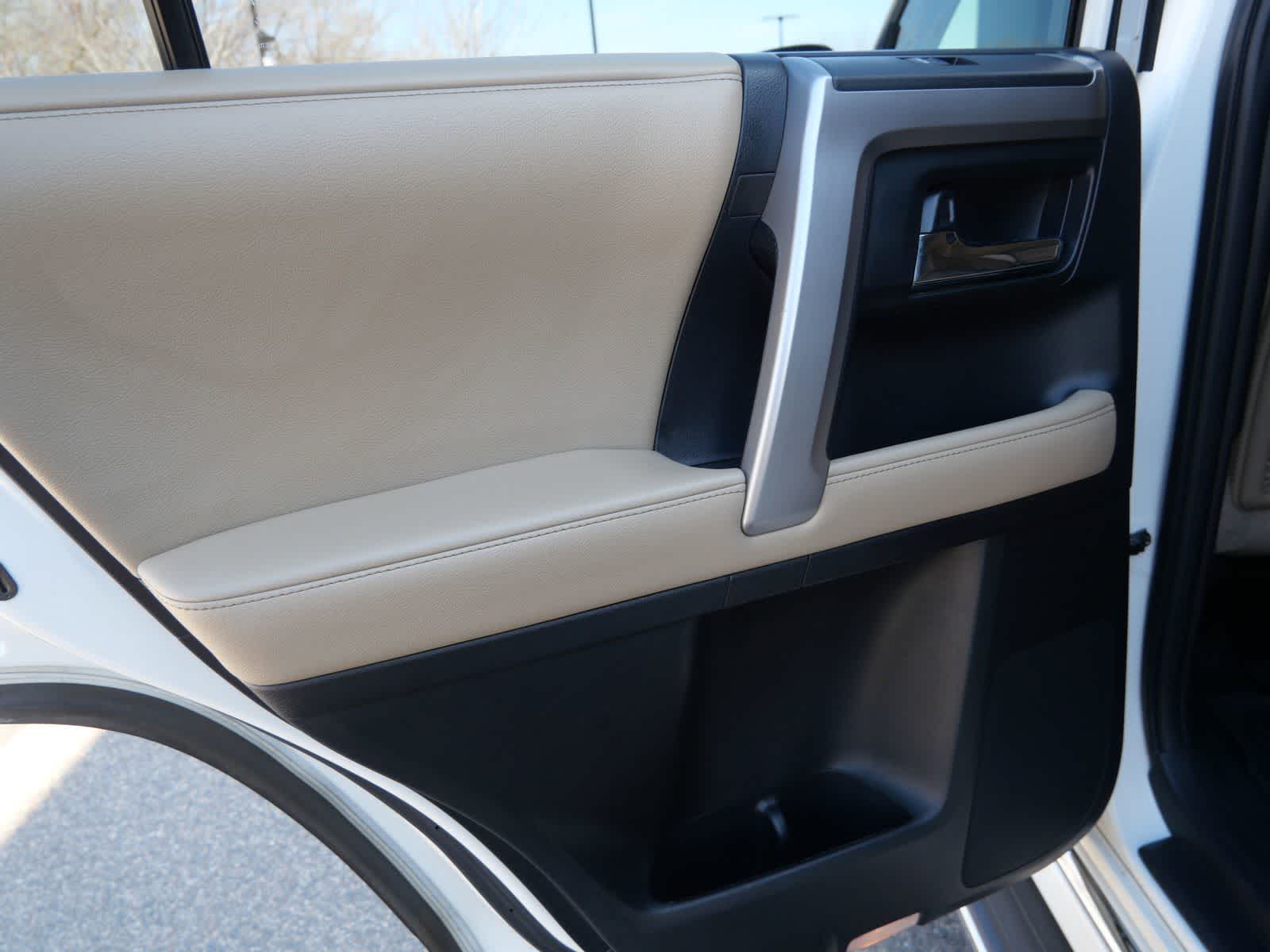 Thumbnail: 2018 Toyota 4Runner - 12