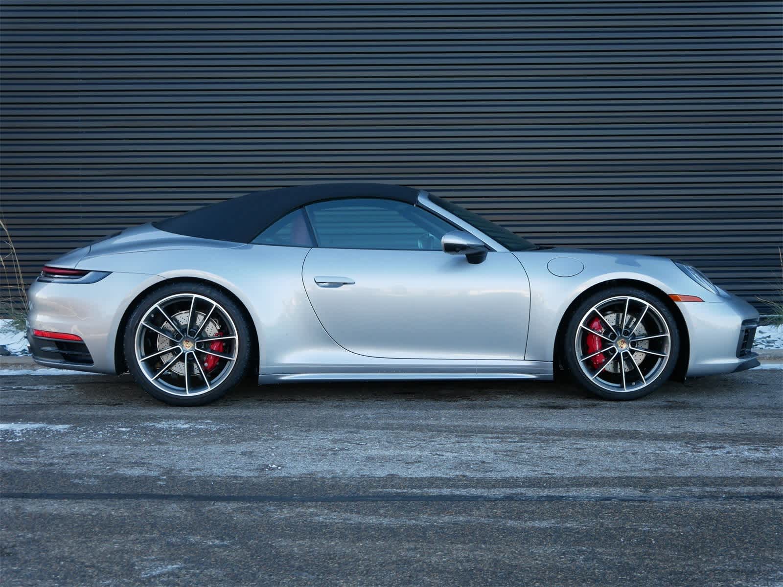 Thumbnail: 2023 Porsche 911 - 25