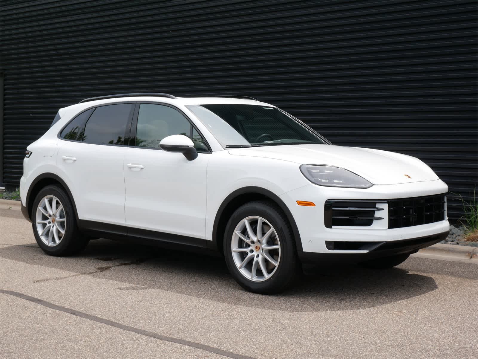 Thumbnail: 2025 Porsche Cayenne - 26