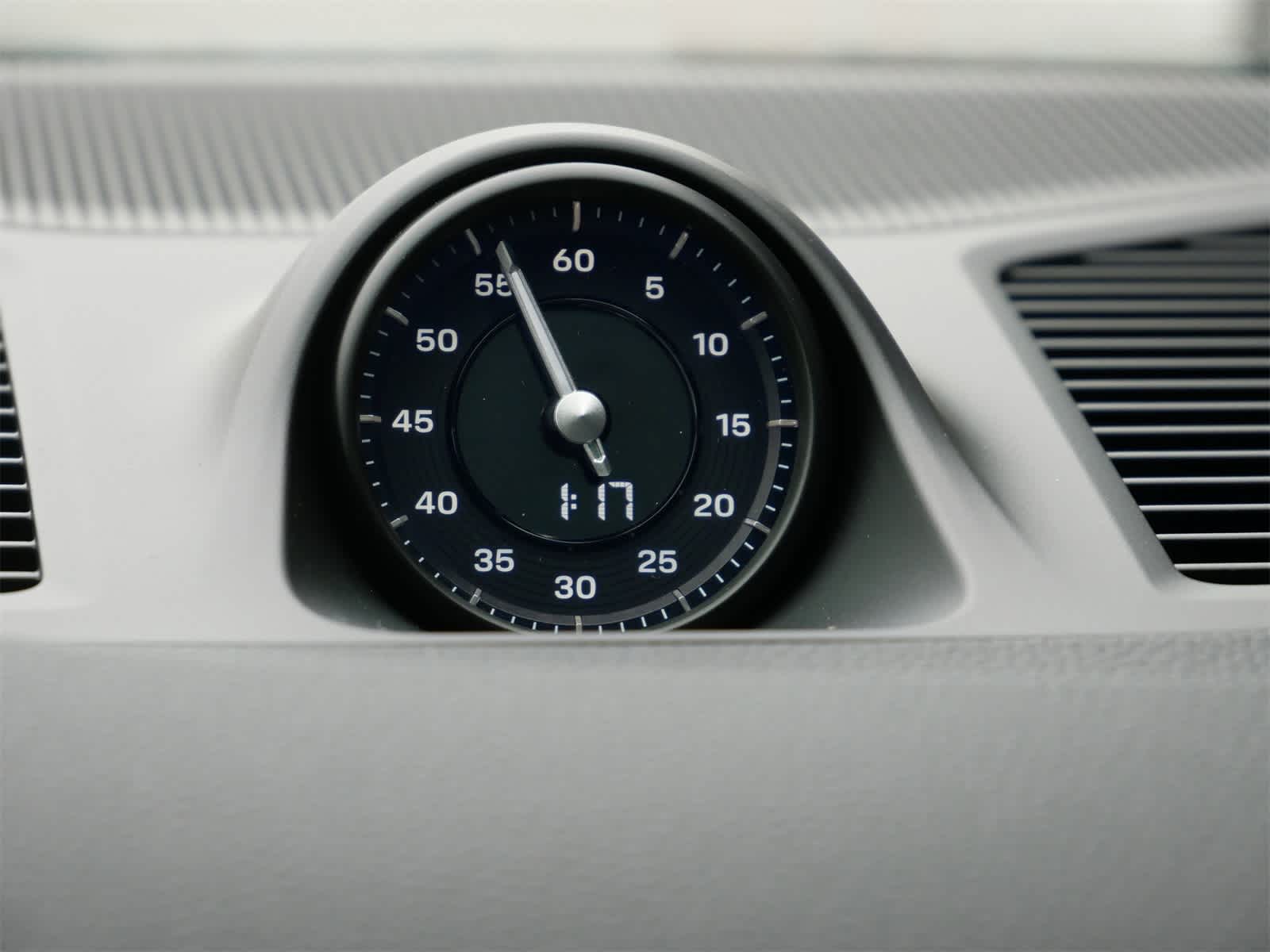 Thumbnail: 2026 Porsche Cayenne - 20