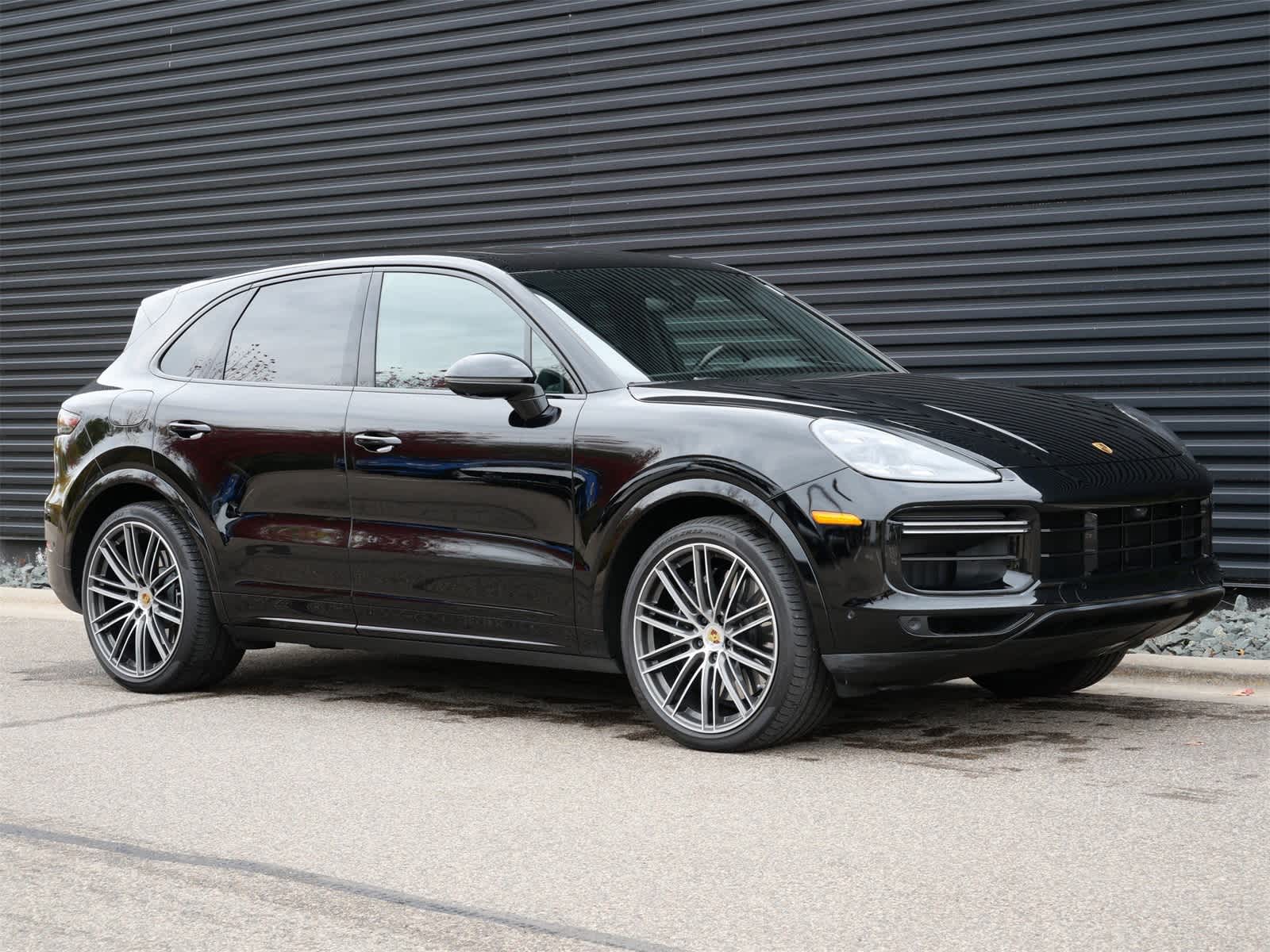 Thumbnail: 2022 Porsche Cayenne - 27