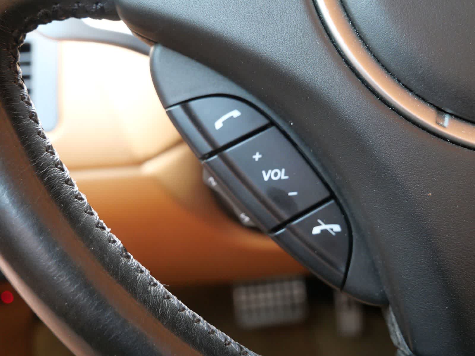 Thumbnail: 2012 Aston Martin Vantage - 21