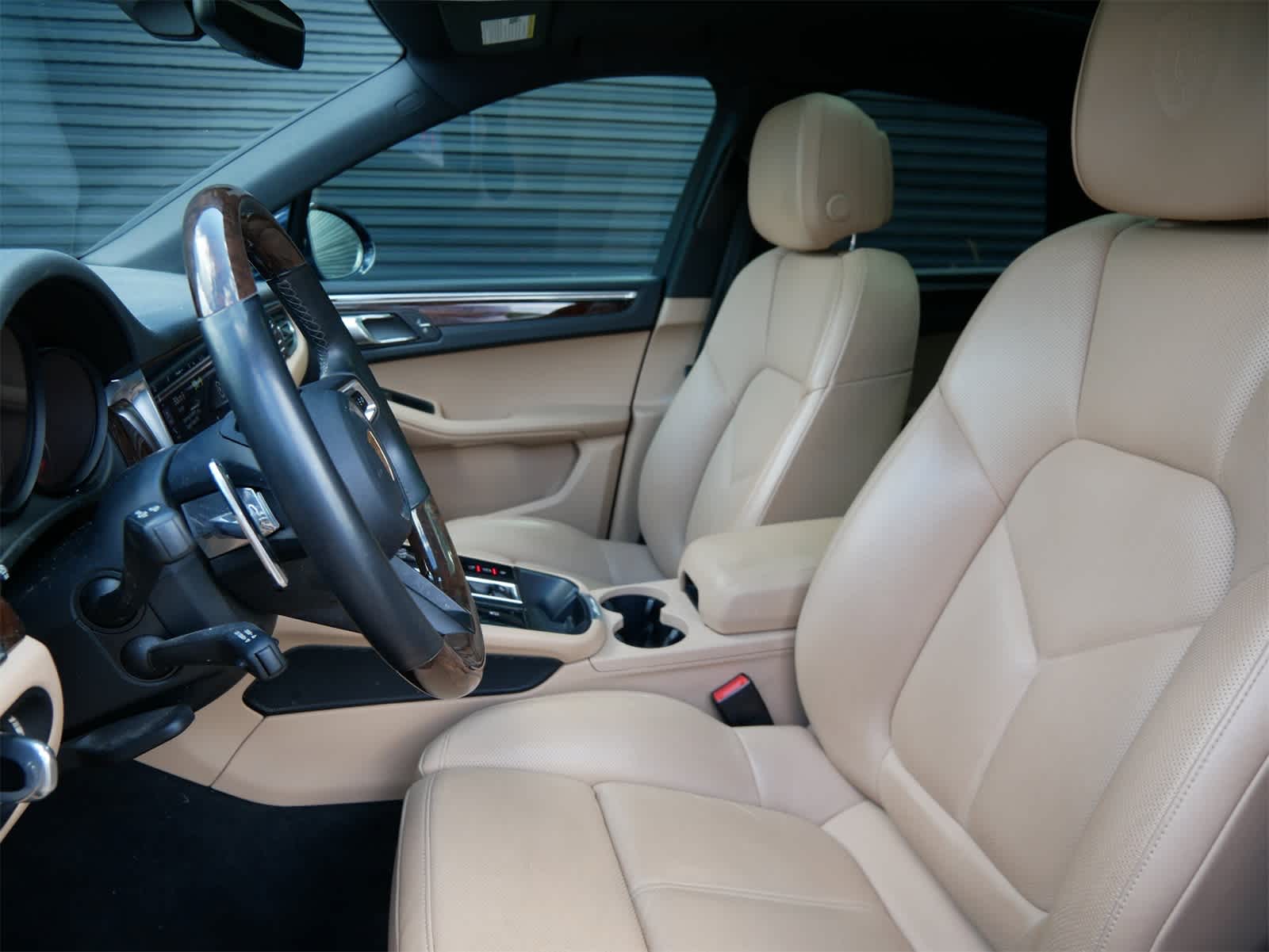 Thumbnail: 2022 Porsche Macan - 5