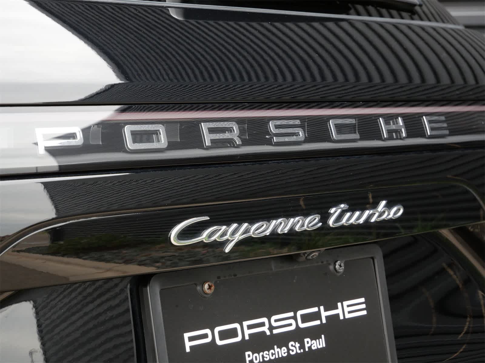 Thumbnail: 2022 Porsche Cayenne - 24