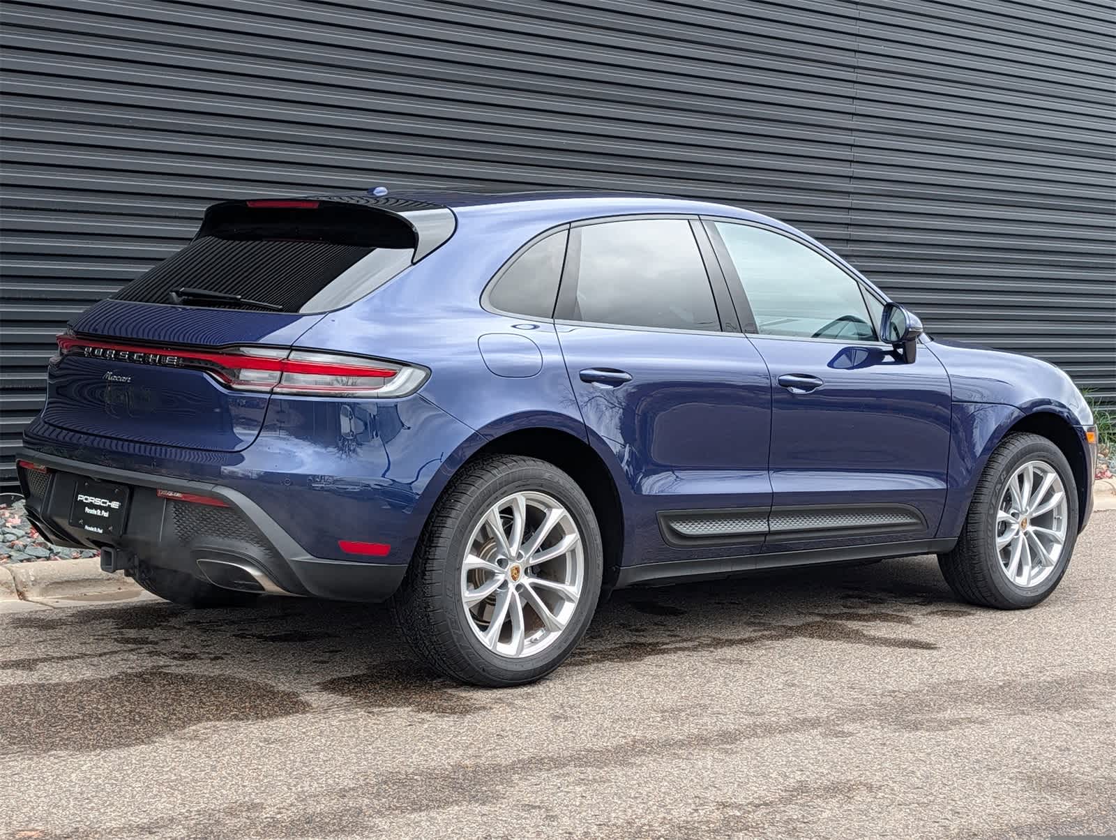 Thumbnail: 2025 Porsche Macan - 24