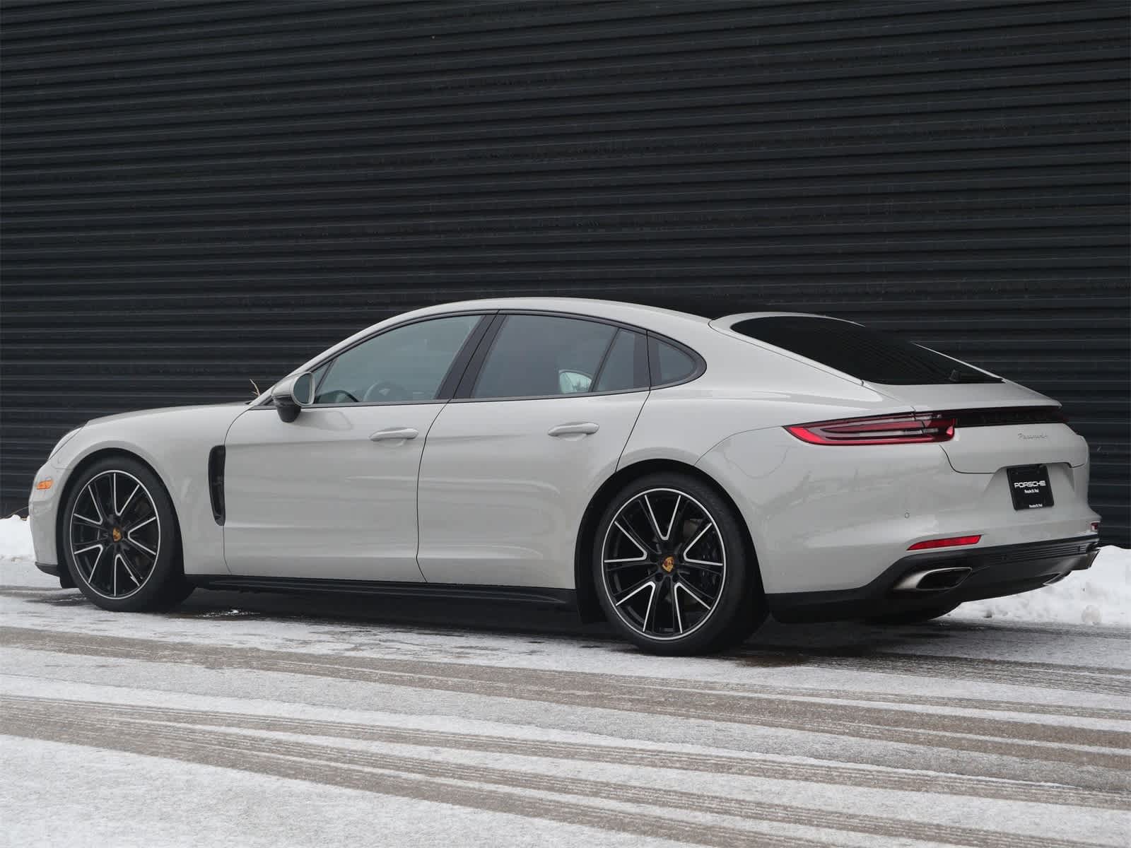 Thumbnail: 2019 Porsche Panamera - 3