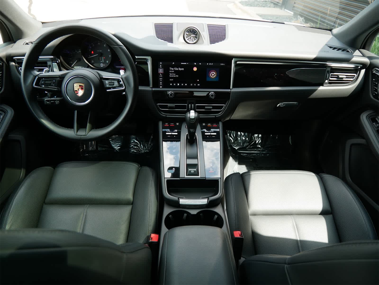 Thumbnail: 2024 Porsche Macan - 8