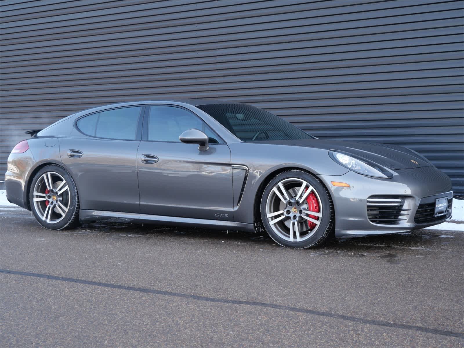 Thumbnail: 2016 Porsche Panamera - 28
