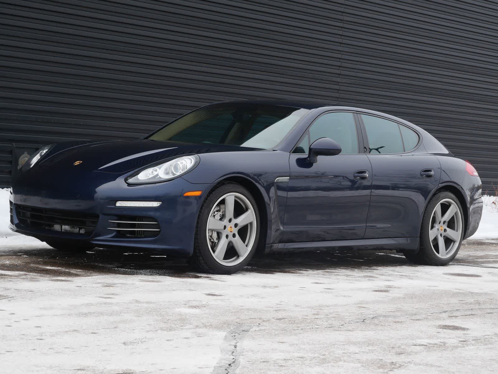2016 Porsche Panamera 4S -
                  Saint Paul, MN
