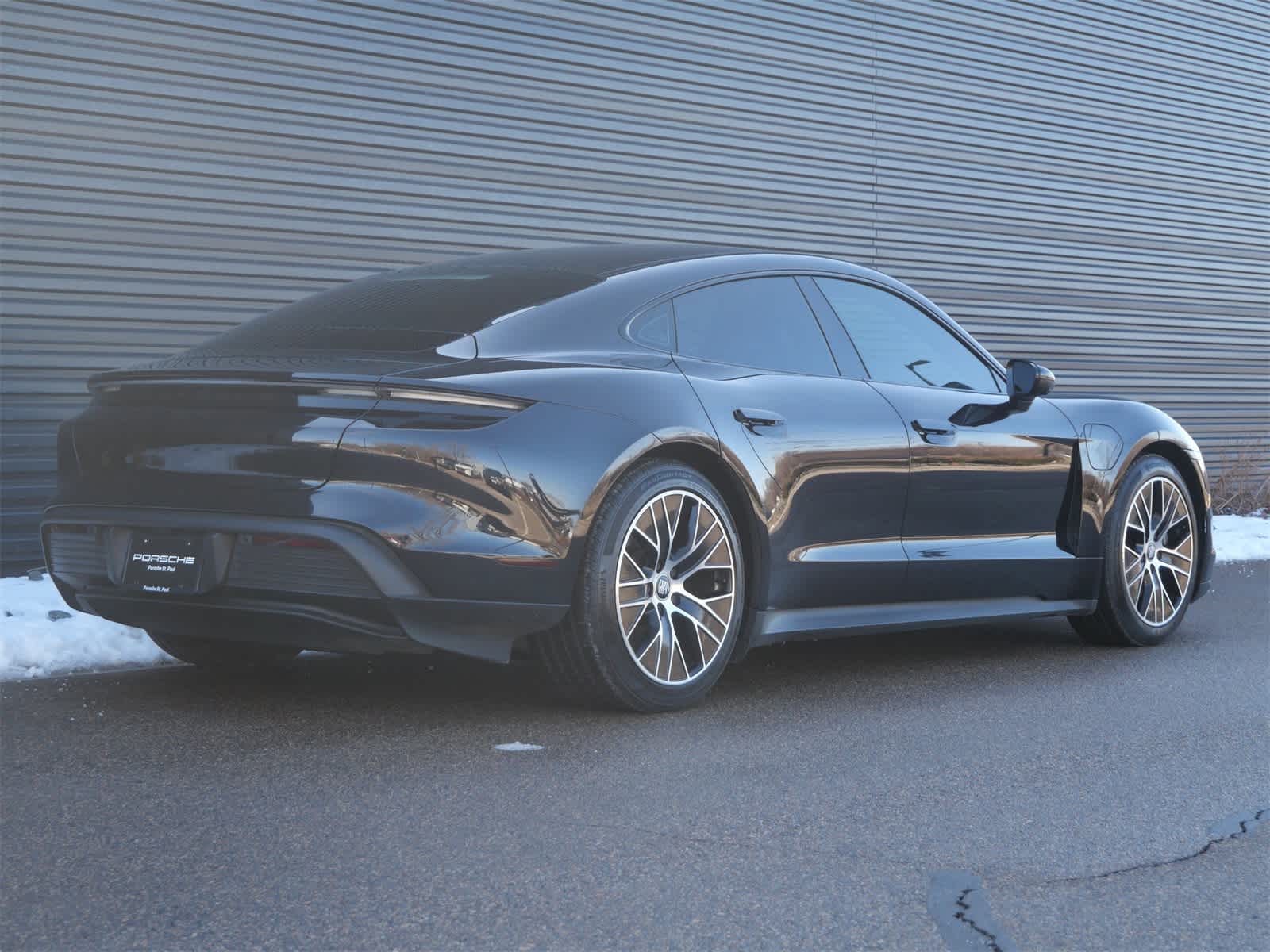 Thumbnail: 2021 Porsche Taycan - 25