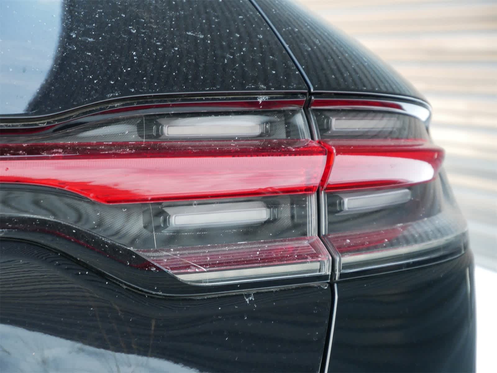 Thumbnail: 2025 Porsche Macan - 8