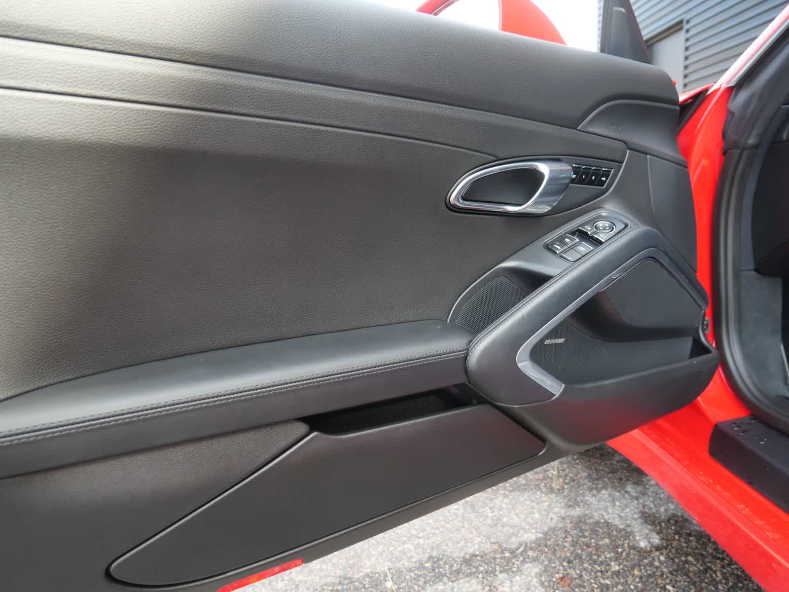 Thumbnail: 2014 Porsche 911 - 9