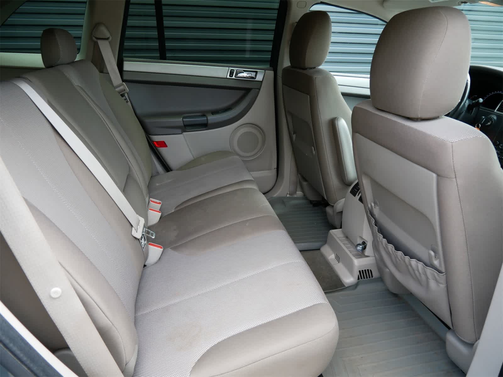 Thumbnail: 2006 Chrysler Pacifica - 30