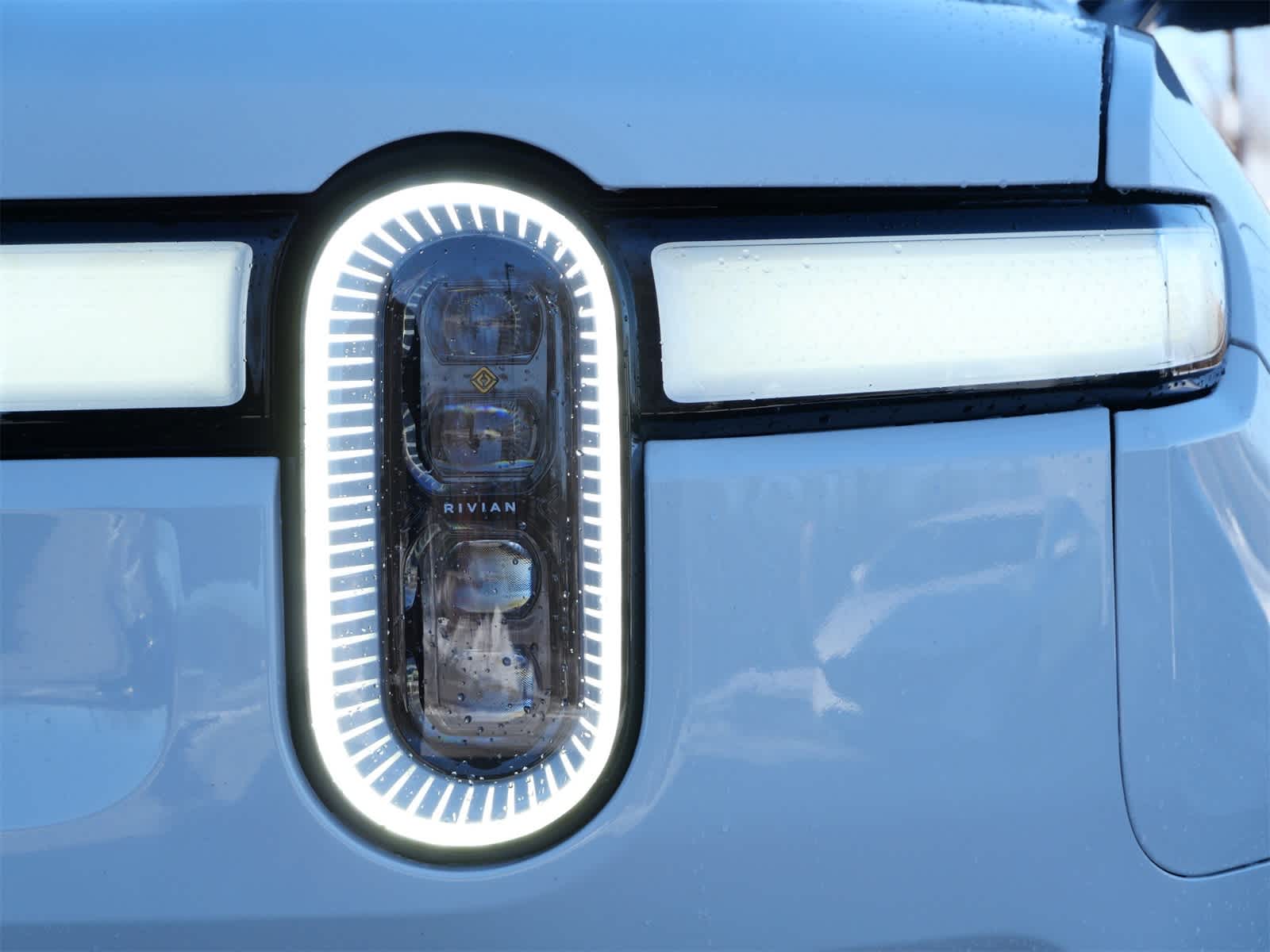 Thumbnail: 2022 Rivian R1T - 6