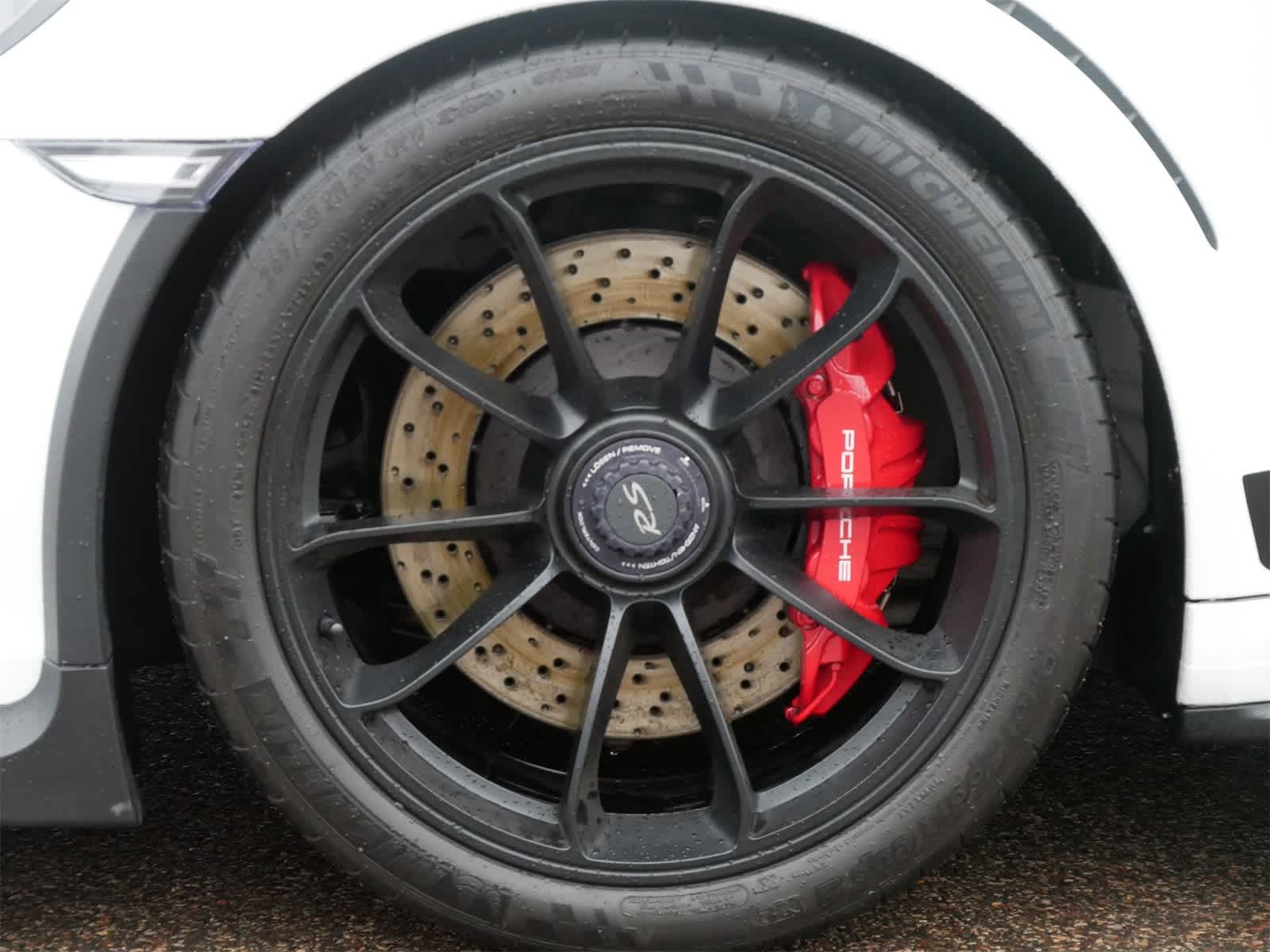 Thumbnail: 2016 Porsche 911 - 7