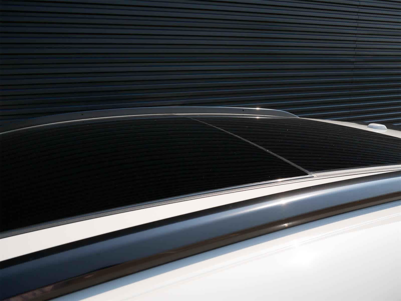Thumbnail: 2025 Porsche Macan - 24