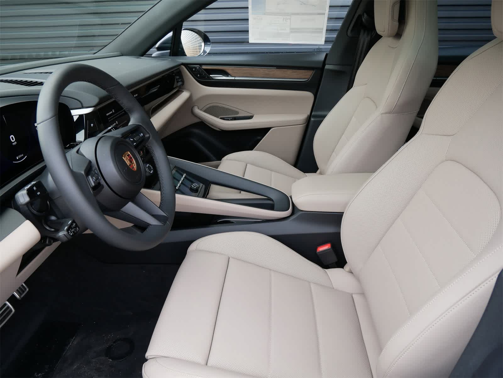 Thumbnail: 2025 Porsche Macan - 5