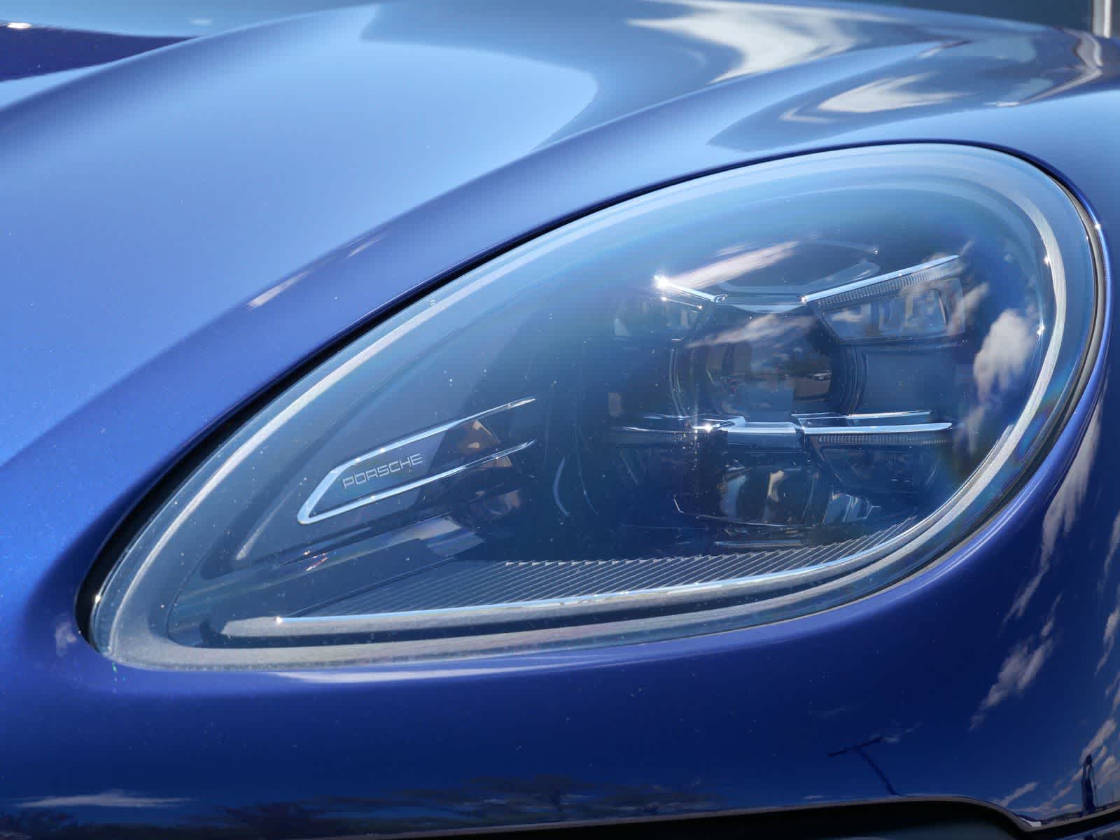 Thumbnail: 2022 Porsche Macan - 6