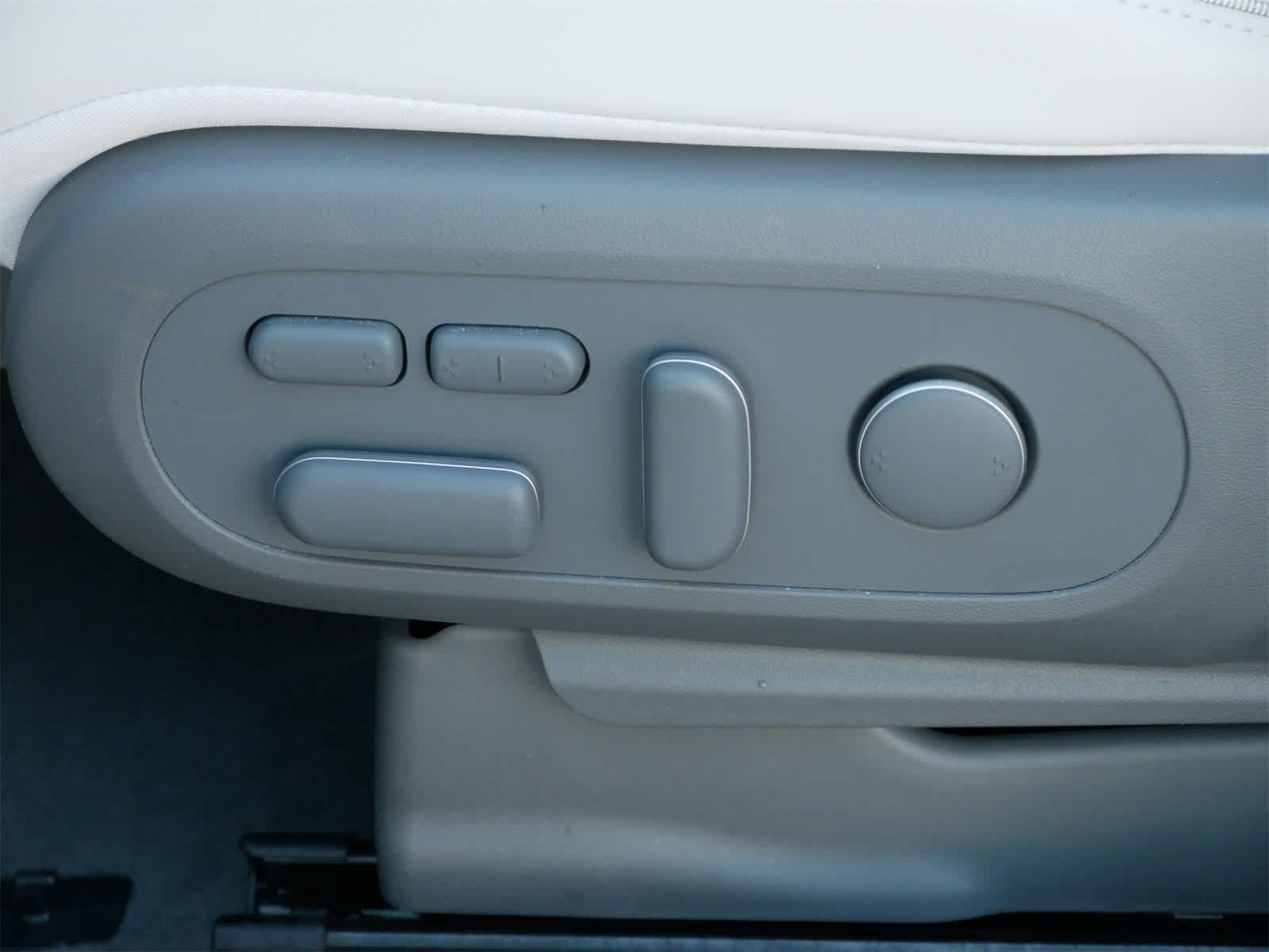 Thumbnail: 2024 Hyundai Ioniq 5 - 10